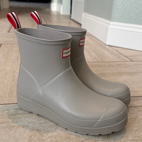 Hunter Play Short Rain Boots - Picture 2 of 16